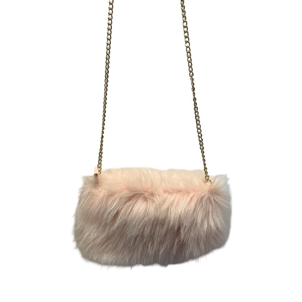 Forever 21 Faux Fur Light Peach Clutch with Gold Chain. New No Tag